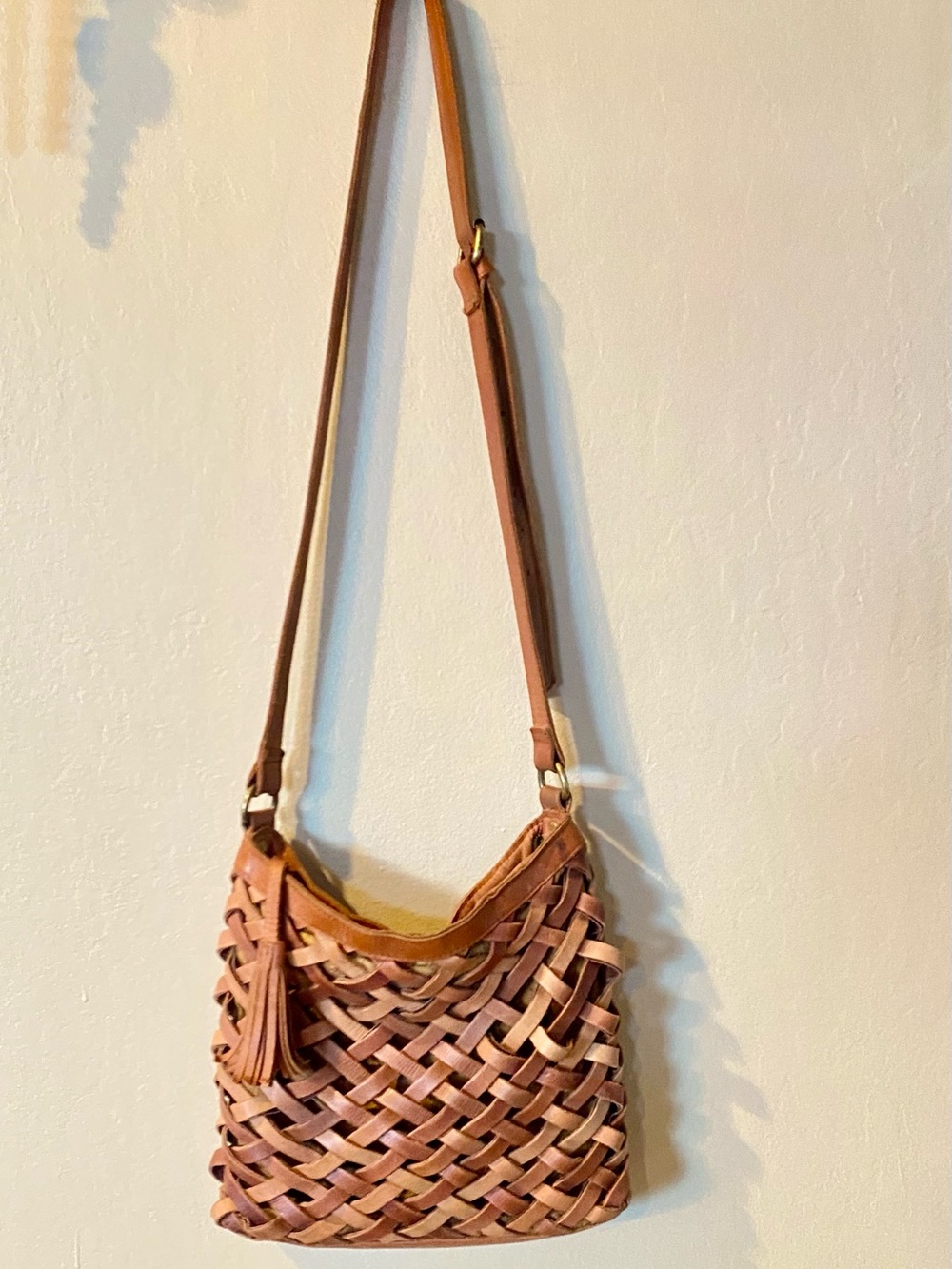 Anabaglish leather Shoulder bag